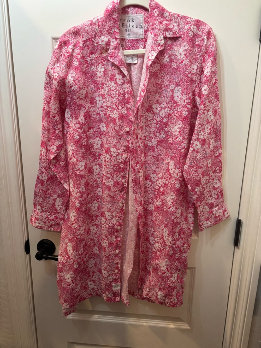 Frank & Eileen Pink Floral Button-Front Shirt